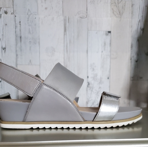 Sandals - Picture 8 of 12